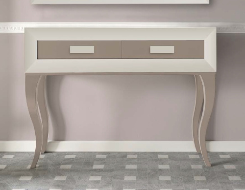 Консоль CLOE 2053. Фото №1